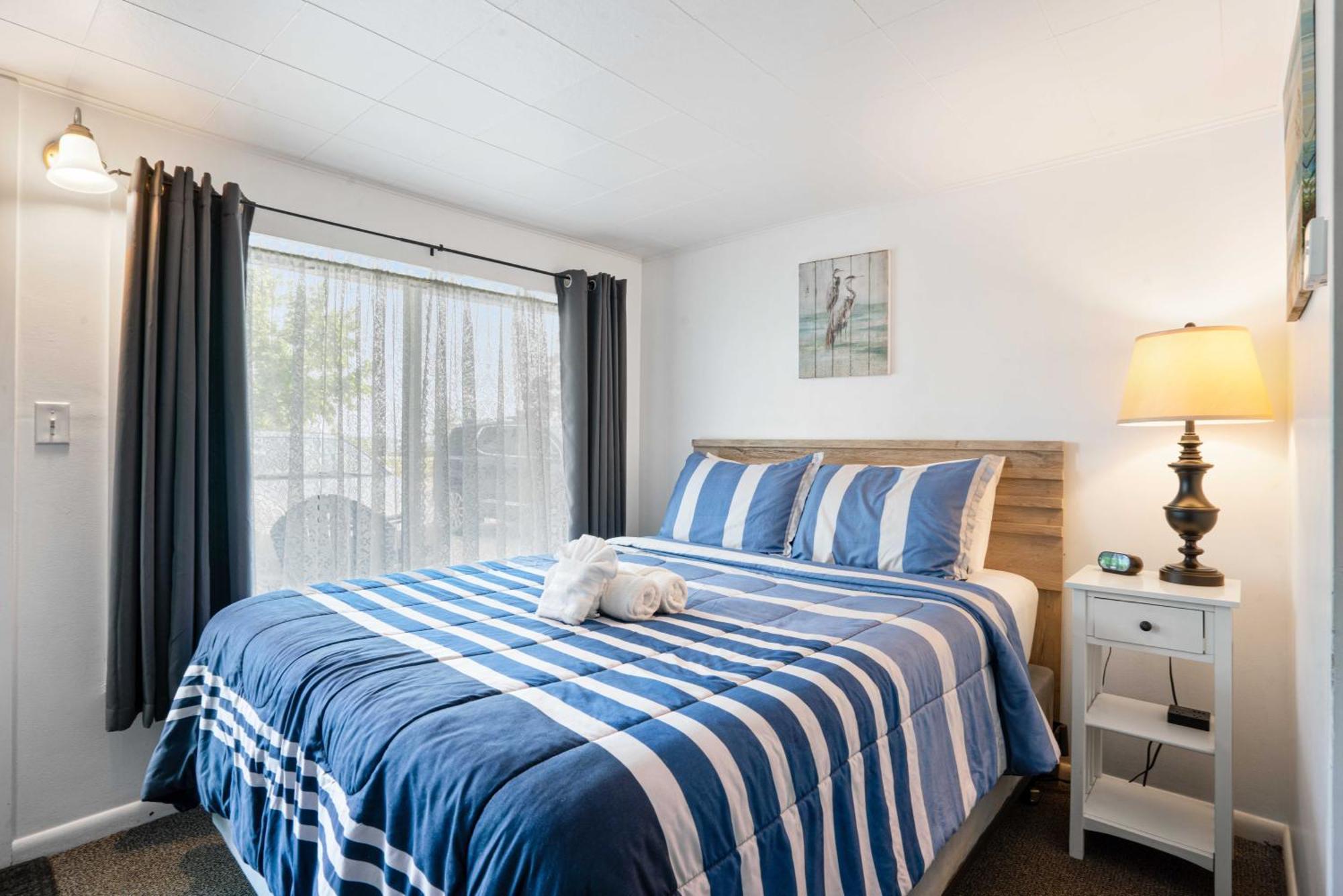 South Arm Retreats Motel East Jordan Eksteriør bilde